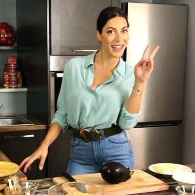 Φλορίντα Πετρουτσέλι: 3 παραδοσιακές συνταγές με ζυμαρικά που έμαθε από τη μαμά της (vids)