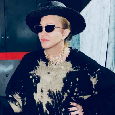 Δες τη Madonna σε τρυφερές περιπτύξεις με τον 25χρονο αγαπημένο της