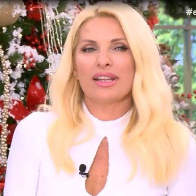 Ελένη Μενεγάκη: Επέστρεψε από τις Μαλδίβες, ανέβηκε στην ζυγαριά και δείτε πόσα κιλά πήρε!