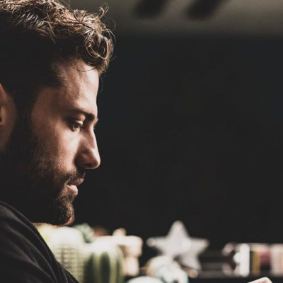 Κωνσταντίνος Αργυρός: Το εργένικο σπίτι του είναι απλά… υπέροχο!  Δες τις αγαπημένες του γωνιές!