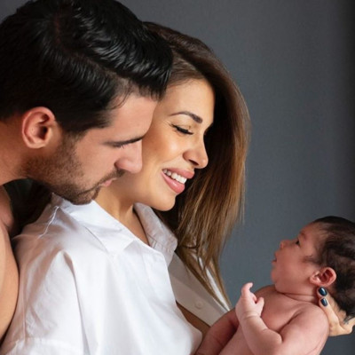 Ελένη Χατζίδου: Δείτε ποιον τρόπο σκέφτηκε για να σταματάει το κλάμα του μωρού (vid+pics)