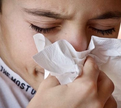 Πότε και γιατί «τρέχει» η μύτη του παιδιού μας;