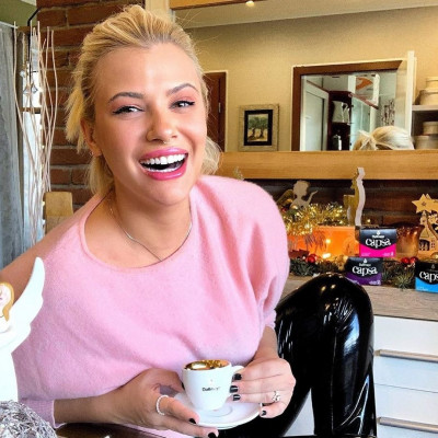 Αυτό το ξέσπασμα από την Λάουρα για το σώμα της δεν το περίμενες αλλά θα σε κάνει χαρούμενη