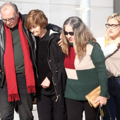 Δολοφονία Τοπαλούδη: Στο νοσοκομείο η μητέρα της Ελένης - Κατέρρευσε στο δικαστήριο