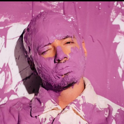 «Morado»: Μέσα από τα νέα του κομμάτια ο JBalvin θέλει να περάσει ένα υπέροχο μήνυμα