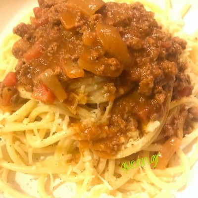 Μακαρονάδα με κιμά και κάρυ!