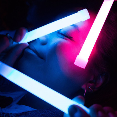 Ψηφιακή γήρανση: Πώς το smartphone βλάπτει σοβαρά την ομορφιά σου