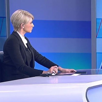 Σία Κοσιώνη: Η στιλάτη εμφάνιση στο δελτίο ειδήσεων και το αξεσουάρ που μας απογοήτευσε! (Photos)