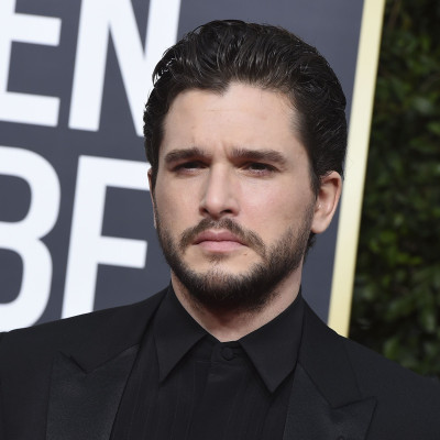 Marvel/The Eternals: H φωτογραφία από τα γυρίσματα αποκάλυψε το αμόρε του Kit Harington