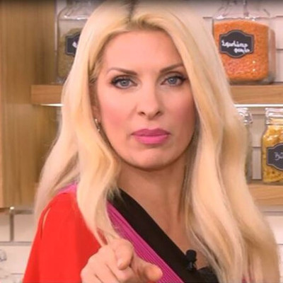 Ελένη Μενεγάκη: Αυτή είναι η σπεσιαλιτέ της και τρελαίνει τον Μάκη της! (Video & photos)