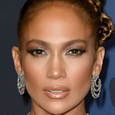 Jennifer Lopez: Η φώτο με τα παιδιά της στο κρεβάτι που συγκέντρωσε πάνω από 1,5 εκατ. likes (pics)