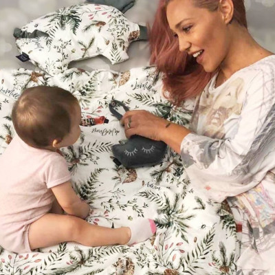 Πηνελόπη Αναστασοπούλου: Θα πάθετε πλάκα με τη νέα φώτο της 14 μηνών κόρη της (pics)