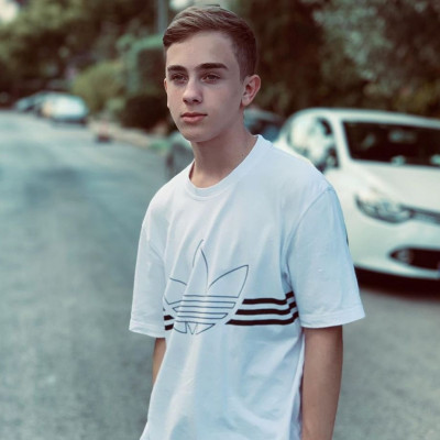 Ο Archolekas είναι το νέο teen icon και είναι μόλις 14χρονών