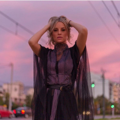 «Ξαναζώ»: Το ολοκαίνουριο single της Ilenia Williams είναι η νέα επιτυχία της χρονιάς