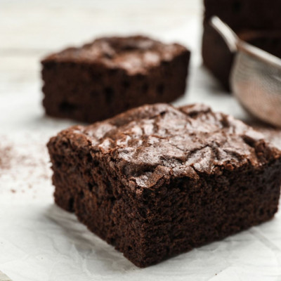 Εννέα υπέροχα γλυκά που μπορείτε να φτιάξετε χρησιμοποιώντας μόνο 3 υλικά (vid)