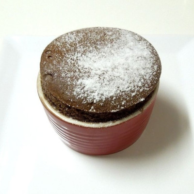 Πώς θα φτιάξεις λαχταριστό σουφλέ σοκολάτας σε λιγότερο από 5 λεπτά