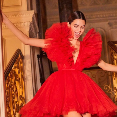 Ήταν Cheerleader η Kendall Jenner; Οι κινήσεις της μας άφησαν άφωνες