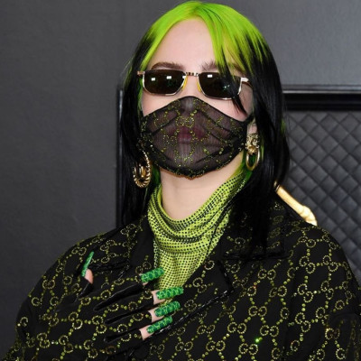 Η Billie Eilish έχει γίνει έξαλλη με όσους την αντιγράφουν