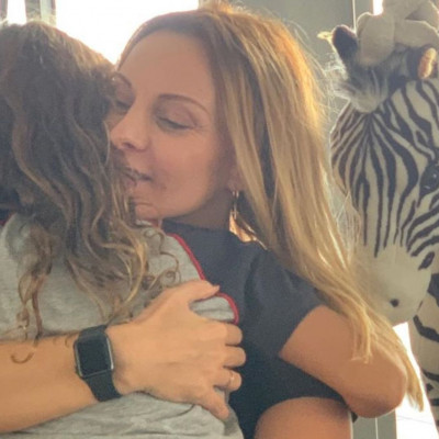 Γιώργος Λύρας: Ούτε που φαντάζεστε πώς φωτογράφισε την Πέγκυ Ζήνα και την κόρη του (pics)