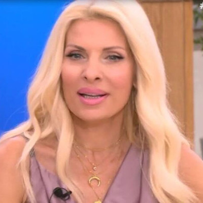 Ελένη Μενεγάκη: Δεν υπάρχει η σημερινή εμφάνισή της- Θα ξετρελαθείτε με την λεπτομέρεια