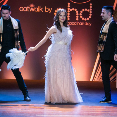 Αν παντρεύεσαι, εμπνεύσου από τις διάσημες νύφες που είδαμε στο Yes I do Catwalk