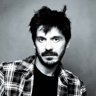 #QueengrTakesFW:O Guido Palau μας μίλησε για τις 70’s αλογοουρές από το show του οίκου Longchamp