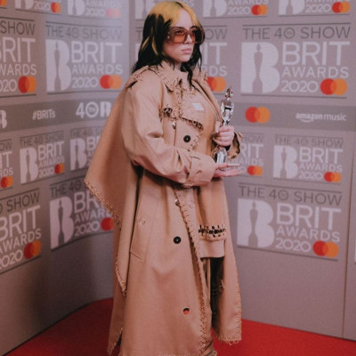 Billie Eilish: Μίλησε ανοιχτά για αυτό που της διαλύει την ζωή και τον τρόπο που το αντιμετωπίζει