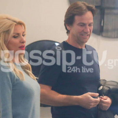 Ελένη Μενεγάκη: Έχεις δει το δώρο του Μάκη της, που φορά συνέχεια; Απλά θα τρίβεις τα μάτια σου!