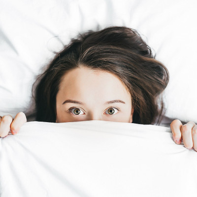 5 περίεργα πράγματα που συμβαίνουν στο σώμα σου ενώ κοιμάσαι