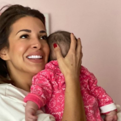 Ελένη Χατζίδου -  Ετεοκλής Παύλου: Φόρεσαν Μάρτη  με την μπουμπού τους (pics)