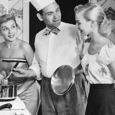 Έρευνα: Οι γυναίκες κάνουν ακόμα τις περισσότερες δουλειές του σπιτιού