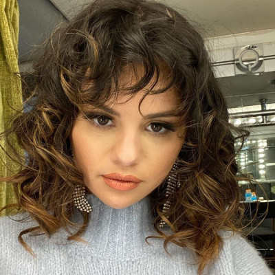 Το έγκλημα που συγκλόνισε τη Selena Gomez και πώς σχετίζεται με αυτό