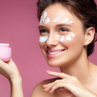 Ρυτίδες: 4 tips για να τις αντιμετωπίσετε (βίντεο)