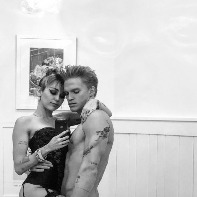 Δεν φαντάζεσαι ποια ήταν η κίνηση της Miley Cyrus και του Cody Simpson μετά τις φήμες εγκυμοσύνης