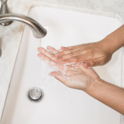 Εσύ ξέρεις ποιος είναι ο σωστός τρόπος για να πλένεις τα χέρια σου; Η Ellen DeGeneres θα σου μάθει