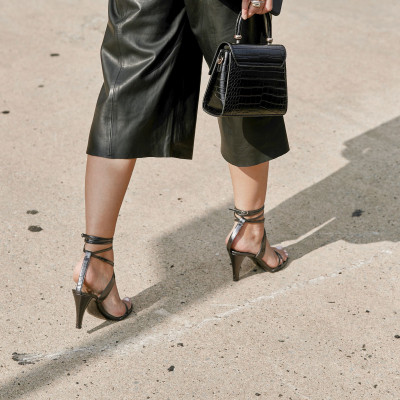 How to: Πώς θα περπατάς άνετα πάνω στα ψηλά τακούνια