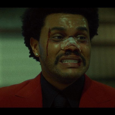 Η πιο επίκαιρη playlist: 10 τραγούδια για το τέλος του κόσμου που πρέπει να θυμηθείς