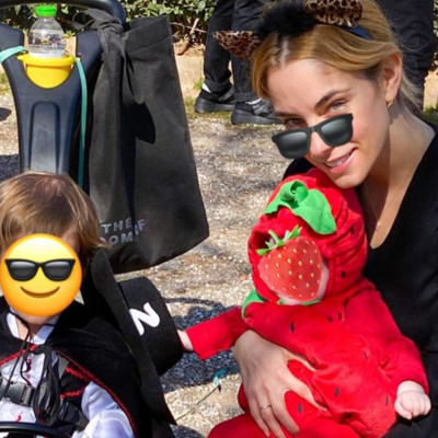 Κορονοϊός - #Μένουμε_Σπίτι: Δείτε τι κάνει η Δούκισσα Νομικού με τον Σάββα & την Αναστασία (pics)