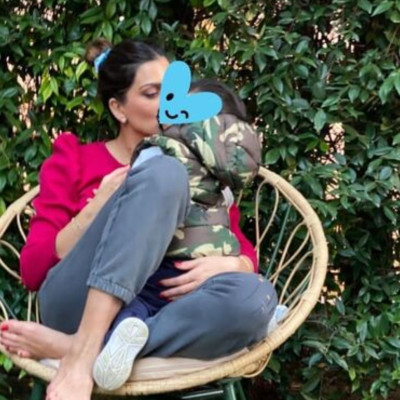 #Μένουμε_Σπίτι-Κορονοϊός: Δείτε τι έκανε η Σταματίνα Τσιμτσιλή το βράδυ με τον γιο της (pics)