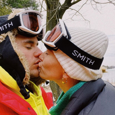 Για που το έβαλε το ζευγάρι Justin και Hailey Bieber εν μέσω καραντίνας;