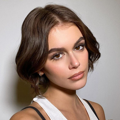 Οι Hollywood stars μένουν σπίτι και πειραματίζονται με το μακιγιάζ και το skincare