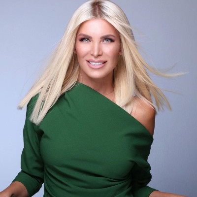 Παρατήρησες κι εσύ πόσο απίθανο είναι το σαλόνι της Κατερίνας Καινούργιου; (photos)