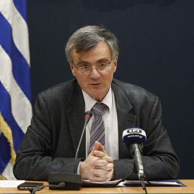 Σωτήρης Τσιόδρας: Ο άνθρωπος που μας δίνει ελπίδα, ανακοινώνοντας τα δεινά ενός ολόκληρου έθνους