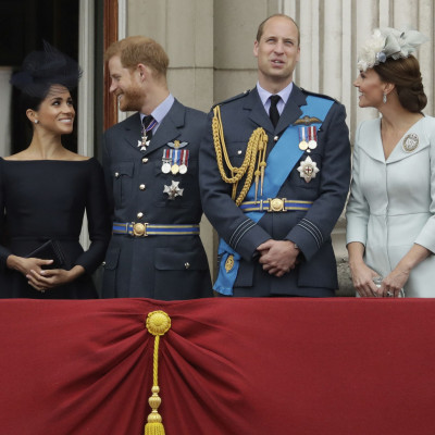 Eπίθεση σε Meghan Markle, Diana, Harry και William: Οι ασυγχώρητες μπηχτές