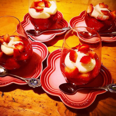 #MένουμεΣπίτι και φτιάχνουμε το πιο νόστιμο ζελέ με γεύση φράουλα