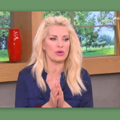 Συγκινεί η Ελένη Μενεγάκη: «Μου λείπει η μάνα μου, θέλω να τη δω, να την αγκαλιάσω»! (Video)