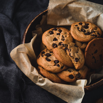 Αυτά είναι τα καλύτερα και ευκολότερα Vegan Chocolate μπισκότα που μπορείς να φτιάξεις
