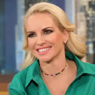 Η Μαρία Μπεκατώρου να διαβάζει παραμύθι για τα παιδιά & δεν χορταίνουμε να τη βλέπουμε (vid)