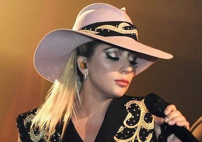 Million Reasons - Lady Gaga (Live From The Bud Light x Lady Gaga Dive Bar Tour Nashville