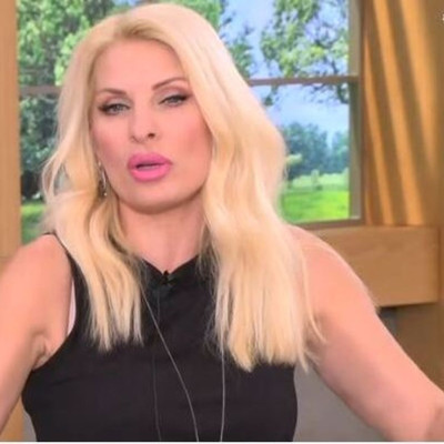 Ελένη Μενεγάκη: Δύσκολη βραδιά για την παρουσιάστρια – Τι έγινε;